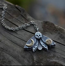 Load image into Gallery viewer, Necklace | Mystic Moth
