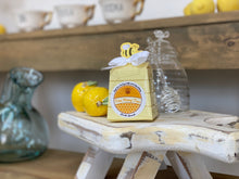 Load image into Gallery viewer, Lavender Lemonade Bee Box - 4 pk gift set
